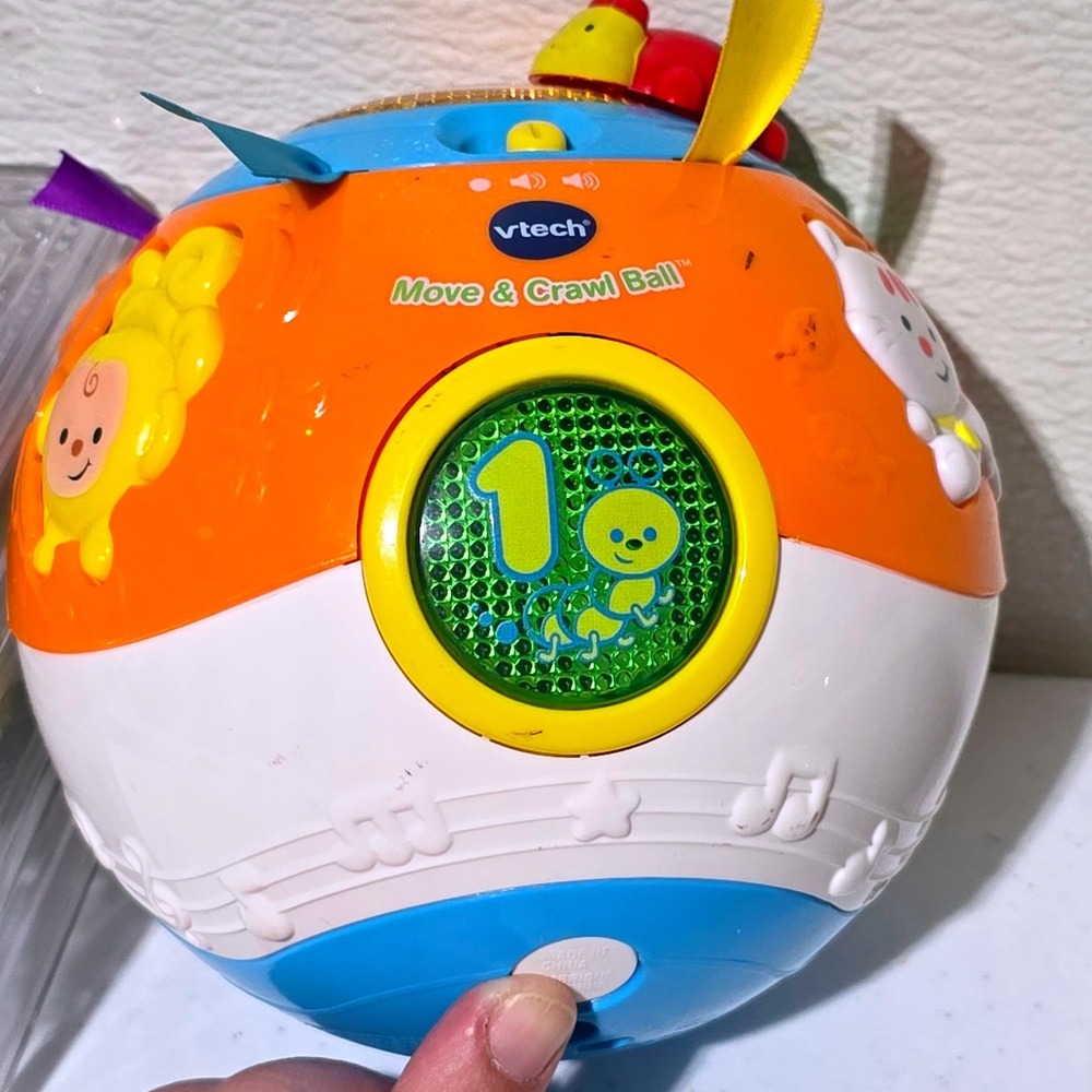 Vtech Move & Crawl Ball‎ Motorized Toddler Toy VT22312F Orange Blue White Music
